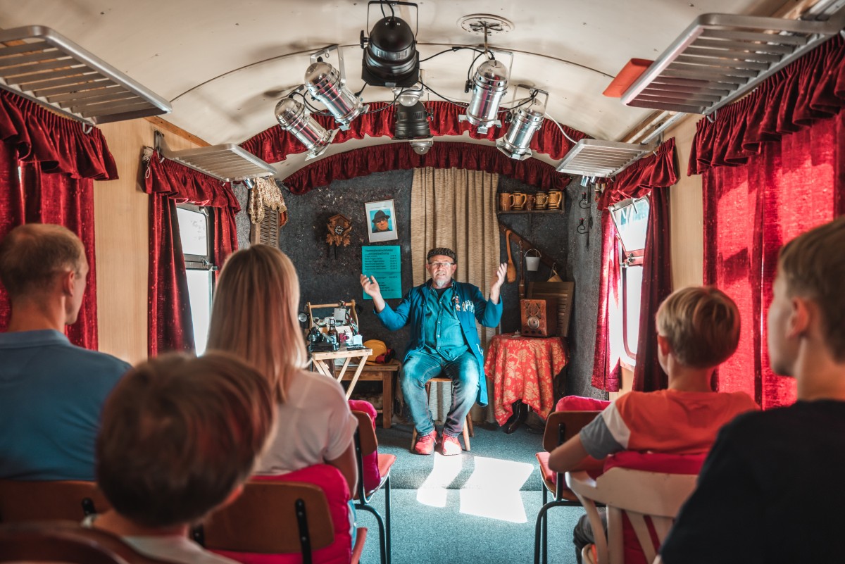 Theaterwagen der Zittauer Schmalspurbahn &copy; Philipp Herfort Photography