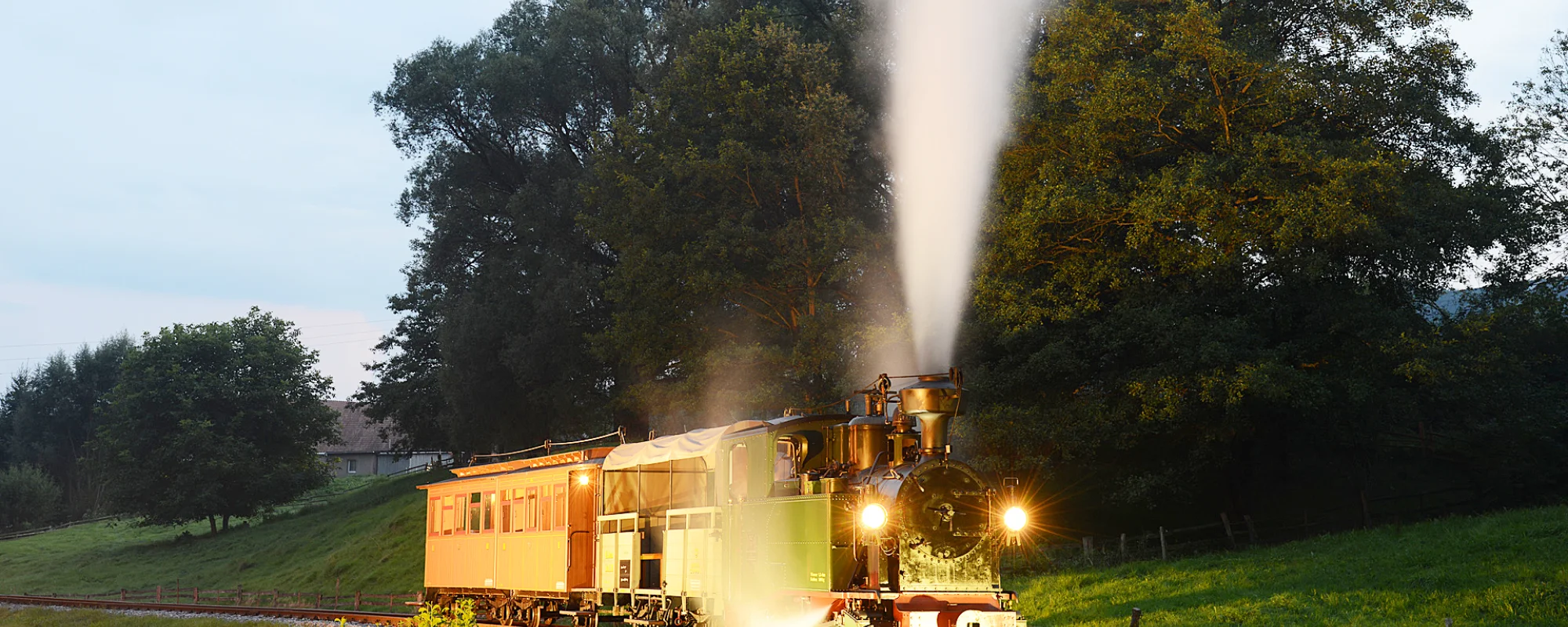schwarzbachbahn_e.v._banner_bahn_80_4.jpg